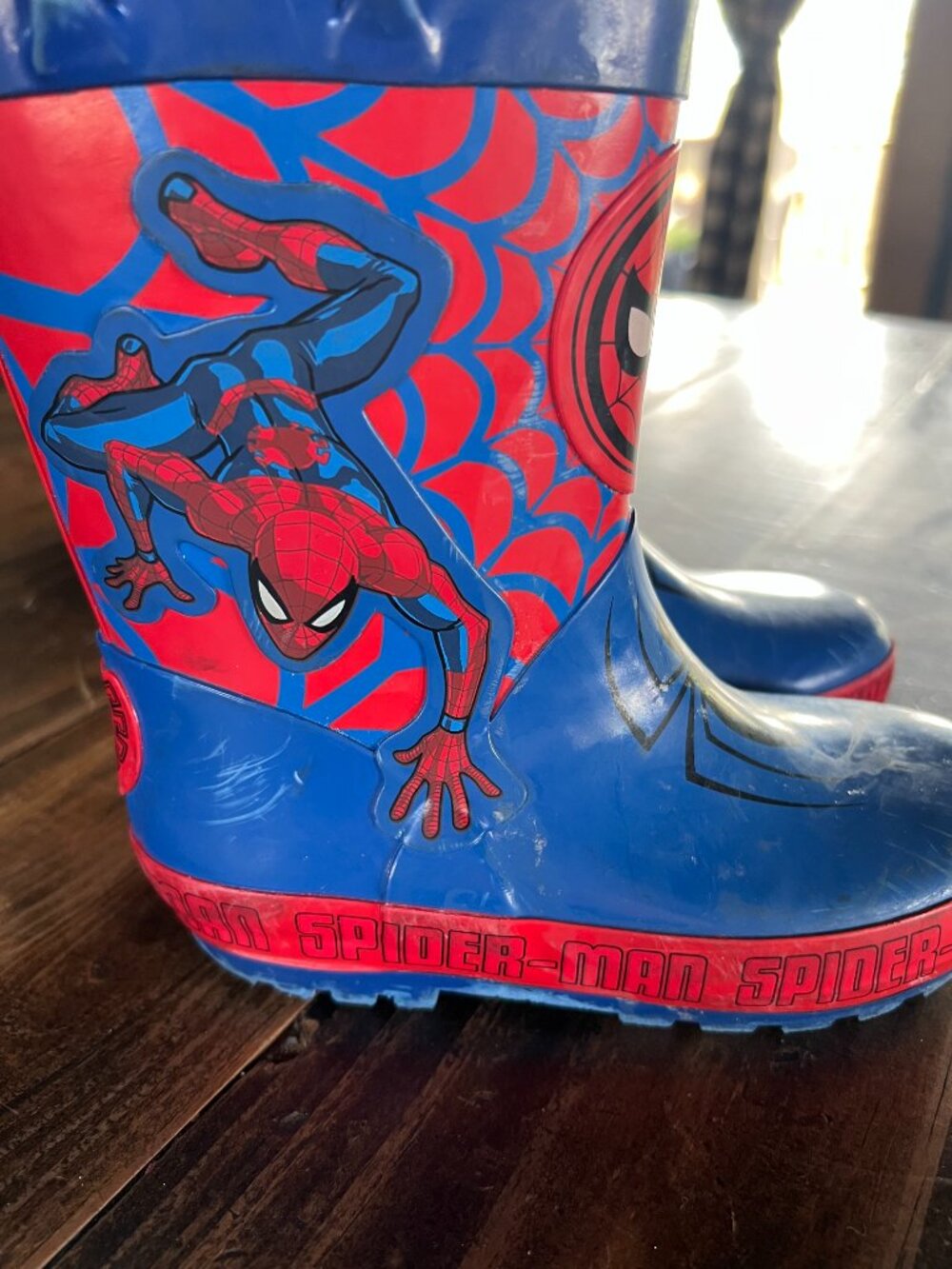 Marvel Spiderman Rain boots  Size 9/10 - Picture 2 of 6